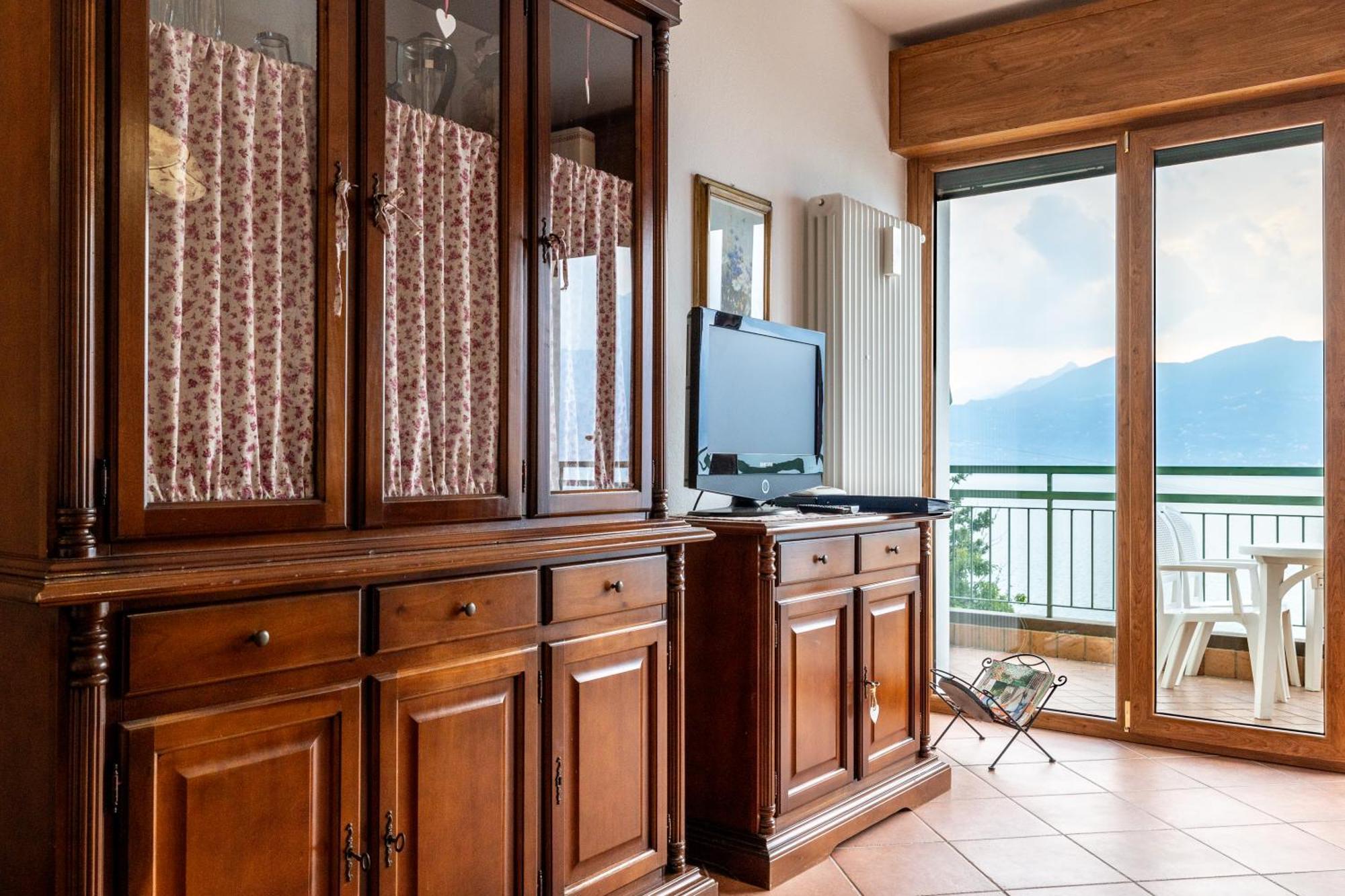 Villa Al Salto - Lake Garda Brenzone sul Garda Luaran gambar