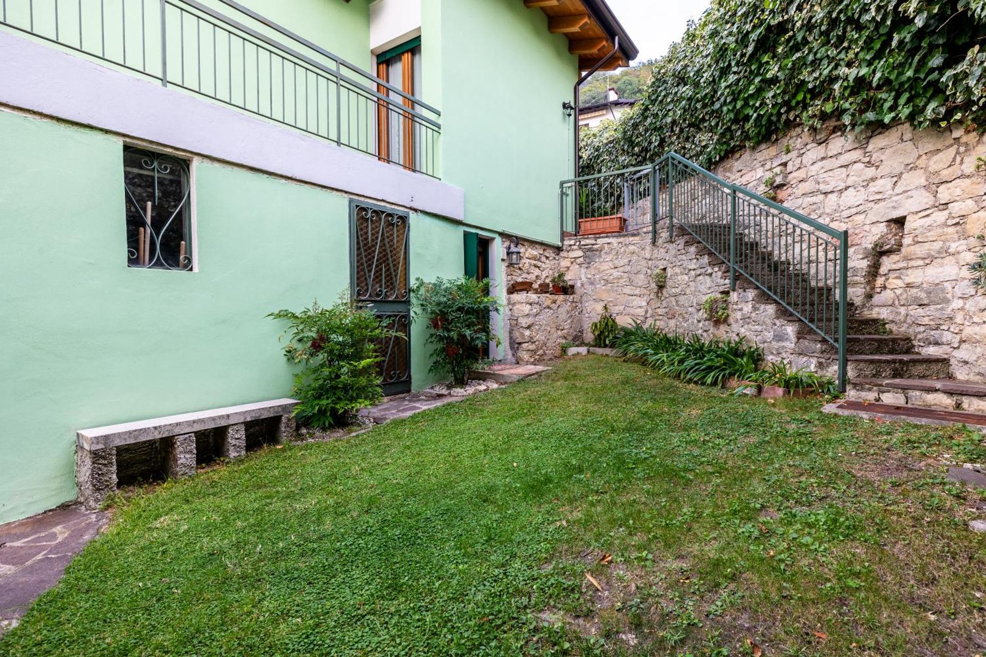 Villa Al Salto - Lake Garda Brenzone sul Garda Luaran gambar